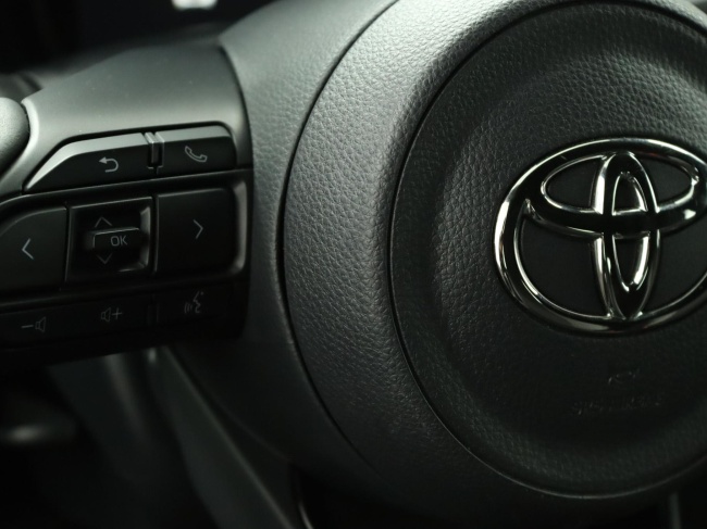 Toyota Aygo X - 1.0 VVT-i MT Play