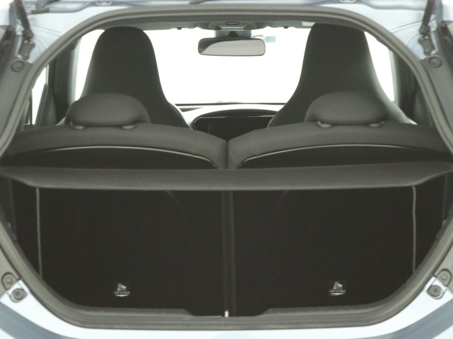 Toyota Aygo X - 1.0 VVT-i MT Play