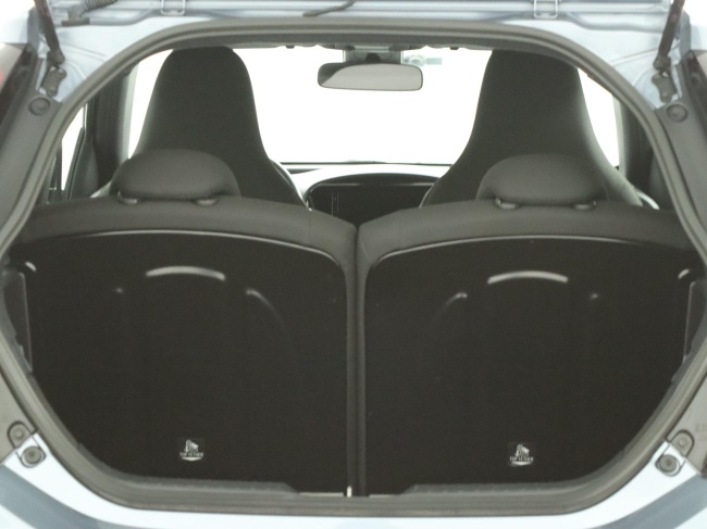 Toyota Aygo X - 1.0 VVT-i MT Play