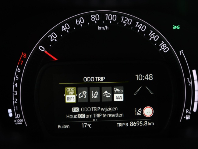 Toyota Aygo X - 1.0 VVT-i MT Play