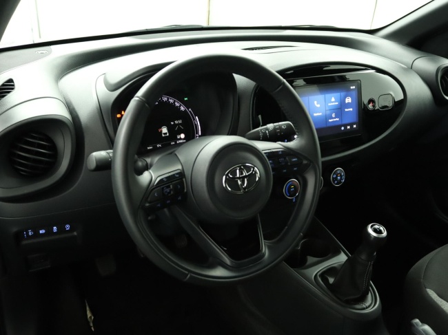 Toyota Aygo X - 1.0 VVT-i MT Play