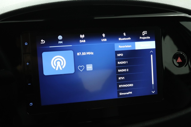 Toyota Aygo X - 1.0 VVT-i MT Play 8