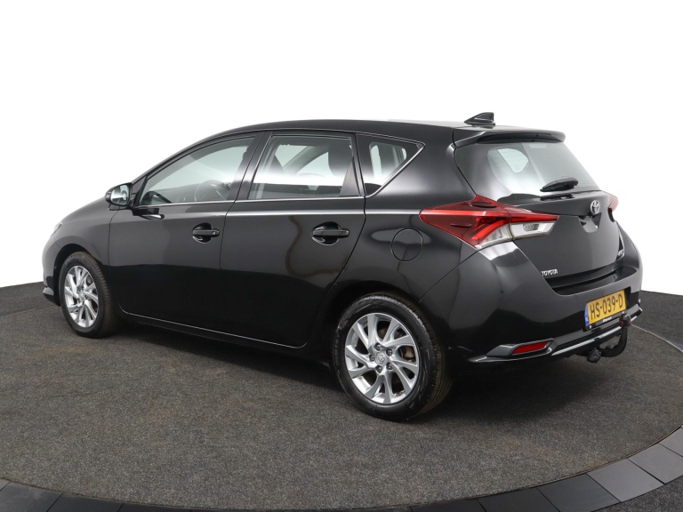 Toyota Auris - 1.2T Aspiration 12