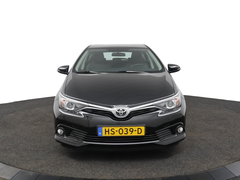 Toyota Auris - 1.2T Aspiration 16