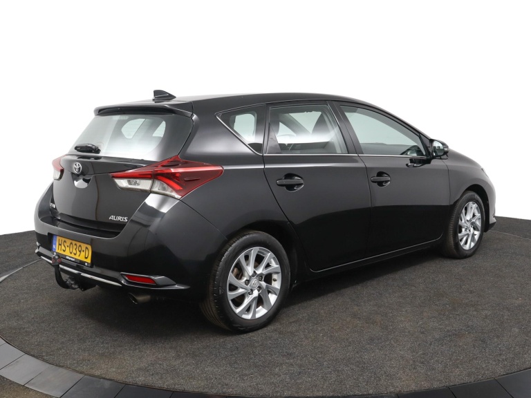 Toyota Auris - 1.2T Aspiration 2