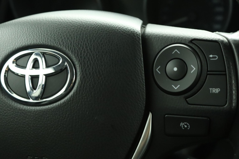 Toyota Auris - 1.2T Aspiration 21