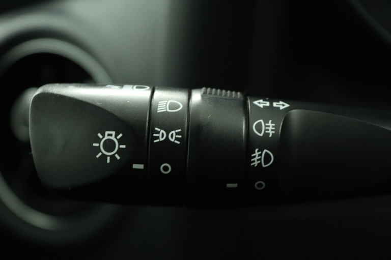 Toyota Auris - 1.2T Aspiration 31