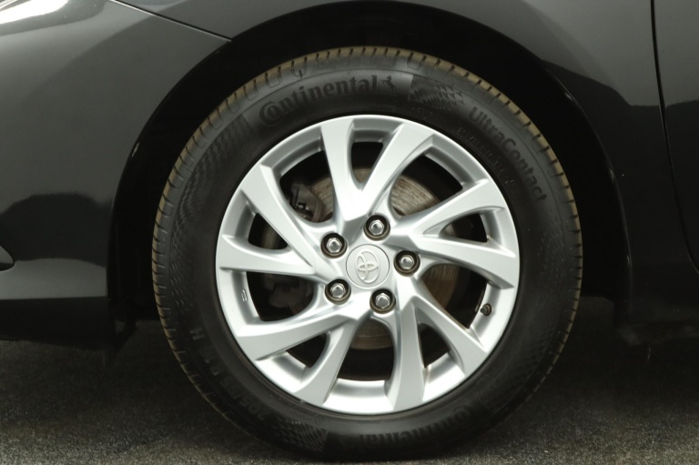 Toyota Auris - 1.2T Aspiration 38