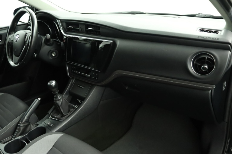 Toyota Auris - 1.2T Aspiration 43