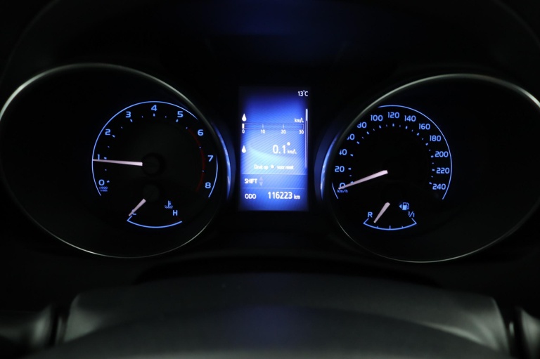 Toyota Auris - 1.2T Aspiration 6