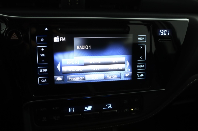 Toyota Auris - 1.2T Aspiration 8