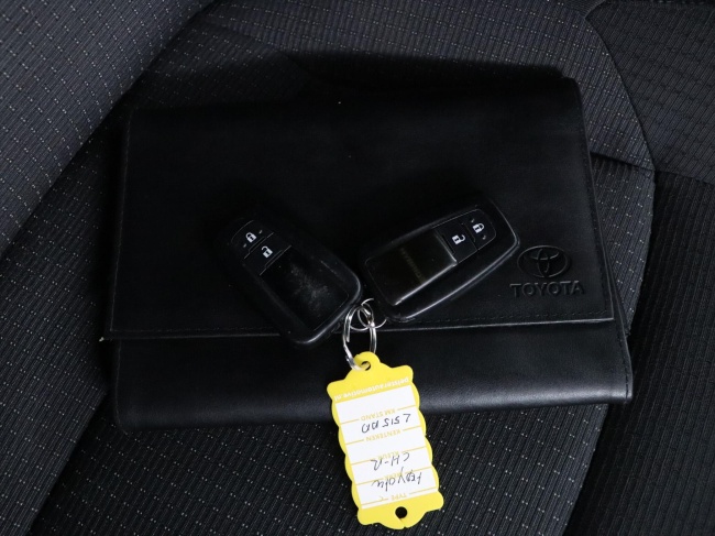 Toyota C-HR - 1.8 Hybrid Style