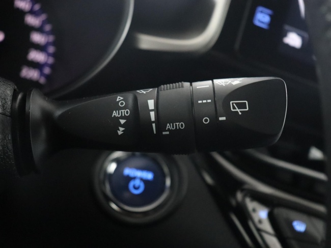Toyota C-HR - 1.8 Hybrid Style