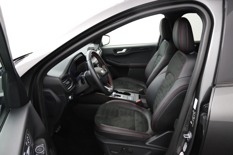 Ford Kuga - 2.5 PHEV ST-Line X 14