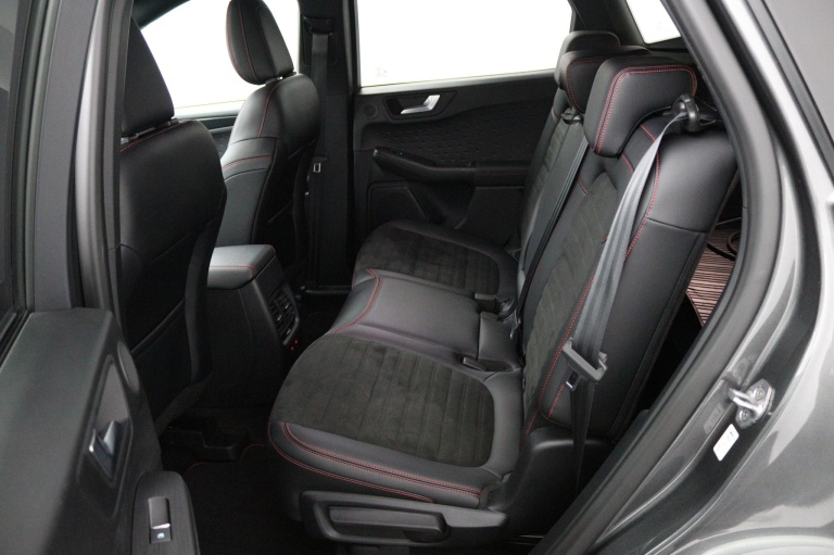 Ford Kuga - 2.5 PHEV ST-Line X 15