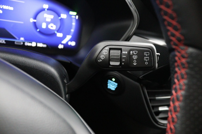 Ford Kuga - 2.5 PHEV ST-Line X 27