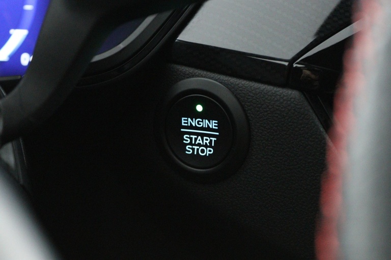 Ford Kuga - 2.5 PHEV ST-Line X 39