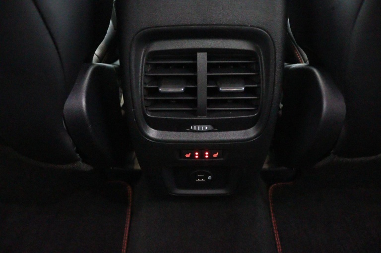 Ford Kuga - 2.5 PHEV ST-Line X 47