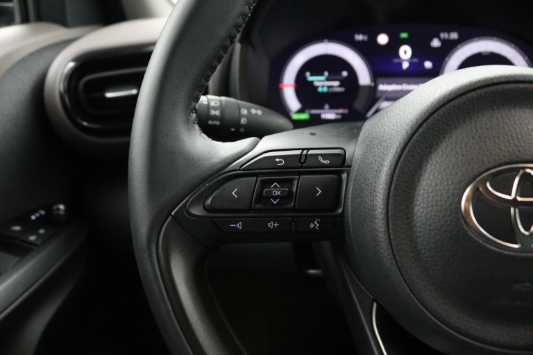 Toyota Yaris Cross - 1.5 Hybrid 130 Executive 17