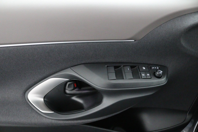 Toyota Yaris Cross - 1.5 Hybrid 130 Executive 31