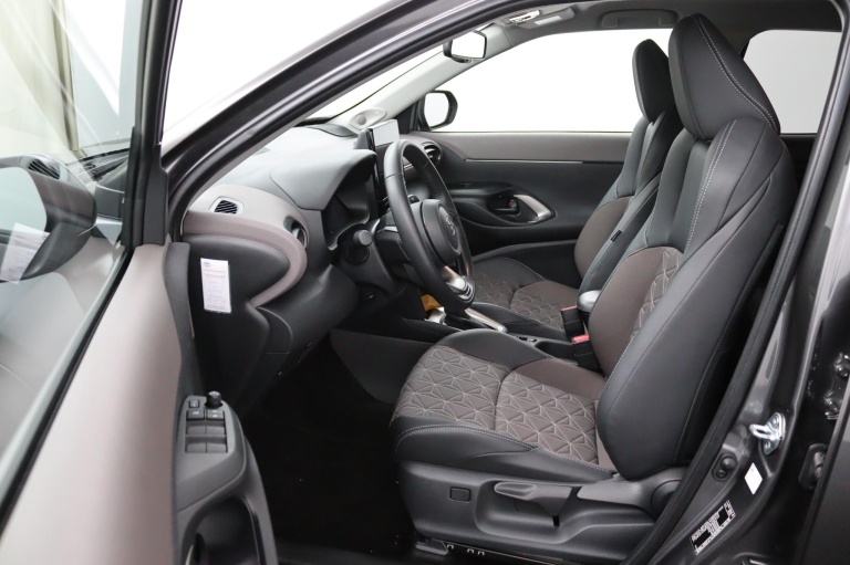 Toyota Yaris Cross - 1.5 Hybrid 130 Executive 9