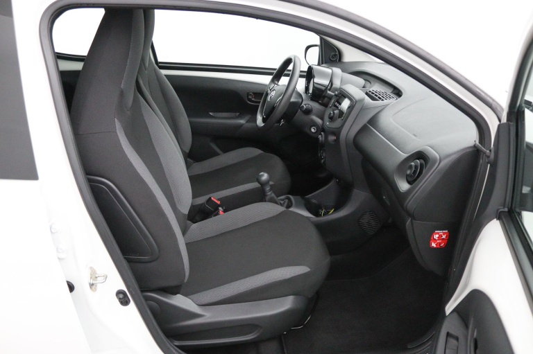 Toyota Aygo - 1.0 VVT-i x-fun 17