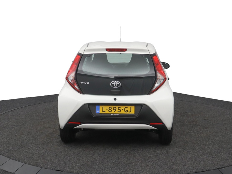 Toyota Aygo - 1.0 VVT-i x-fun 33