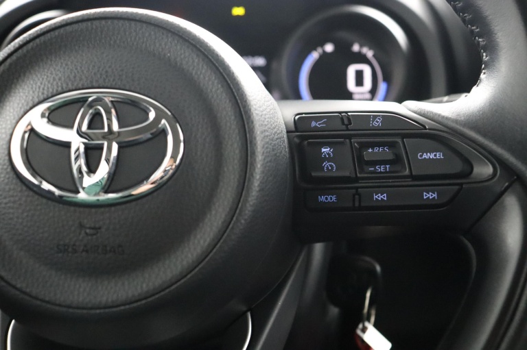 Toyota Yaris Cross - 1.5 Hybrid Comfort 21