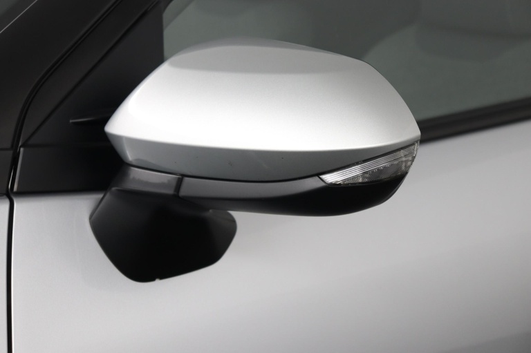 Toyota Yaris Cross - 1.5 Hybrid Comfort 37