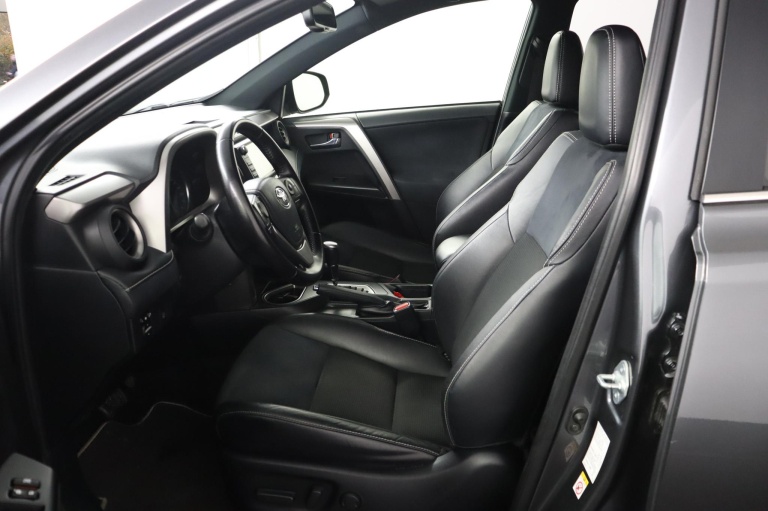 Toyota RAV4 - 2.5 Hybrid Style 17