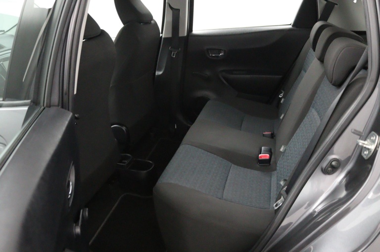 Toyota Yaris - 1.0 VVT-i Aspiration 12