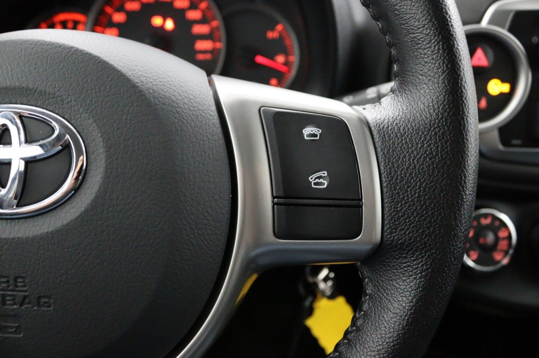 Toyota Yaris - 1.0 VVT-i Aspiration 18