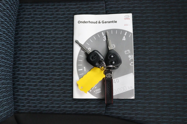 Toyota Yaris - 1.0 VVT-i Aspiration 24