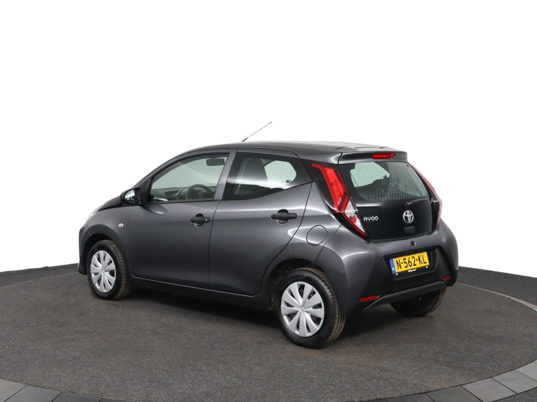 Toyota Aygo - 1.0 VVT-i x-fun 11