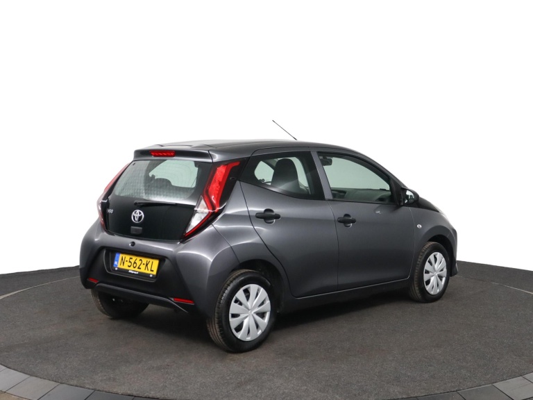 Toyota Aygo - 1.0 VVT-i x-fun 2
