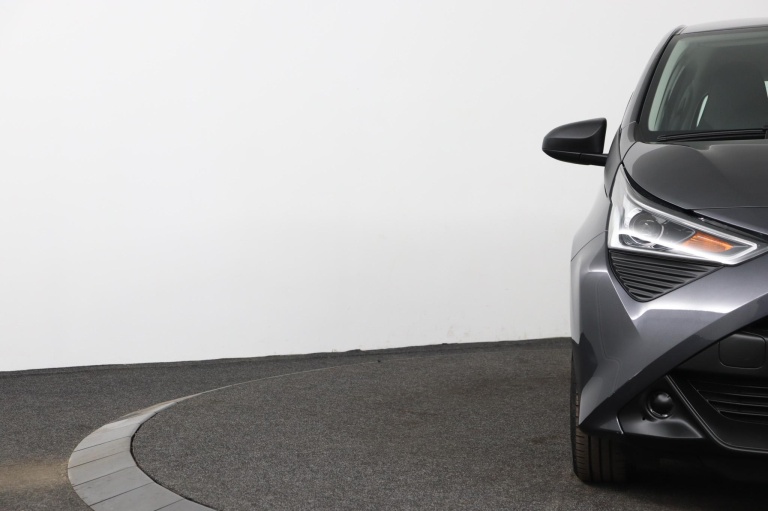 Toyota Aygo - 1.0 VVT-i x-fun 33