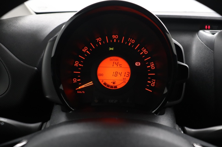 Toyota Aygo - 1.0 VVT-i x-fun 6