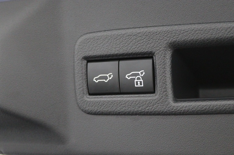 Toyota bZ4X - Business Plus 71 kWh 30