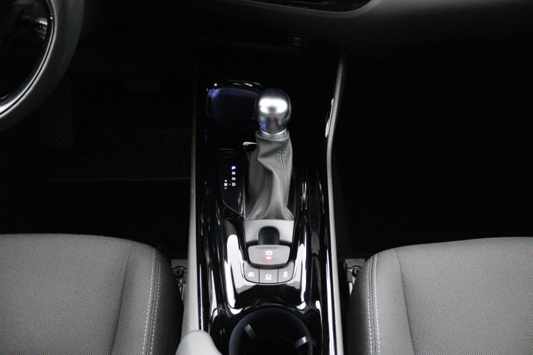 Toyota C-HR - 2.0 Hybrid Bi-Tone 26