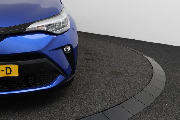 Toyota C-HR - 2.0 Hybrid Bi-Tone 35