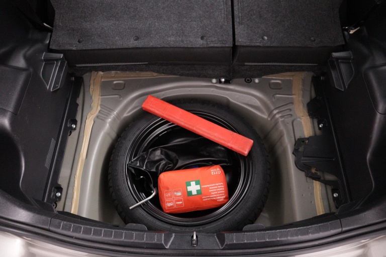 Toyota Yaris - 1.5 Hybrid Now 33