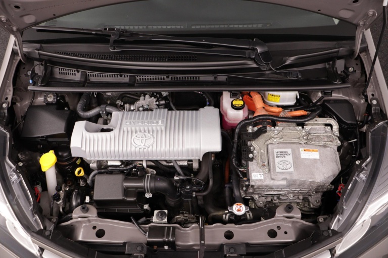 Toyota Yaris - 1.5 Hybrid Now 34