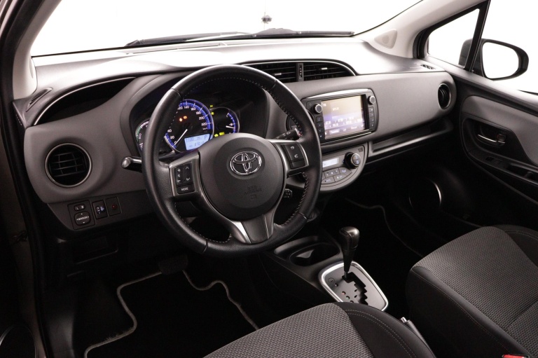 Toyota Yaris - 1.5 Hybrid Now 50