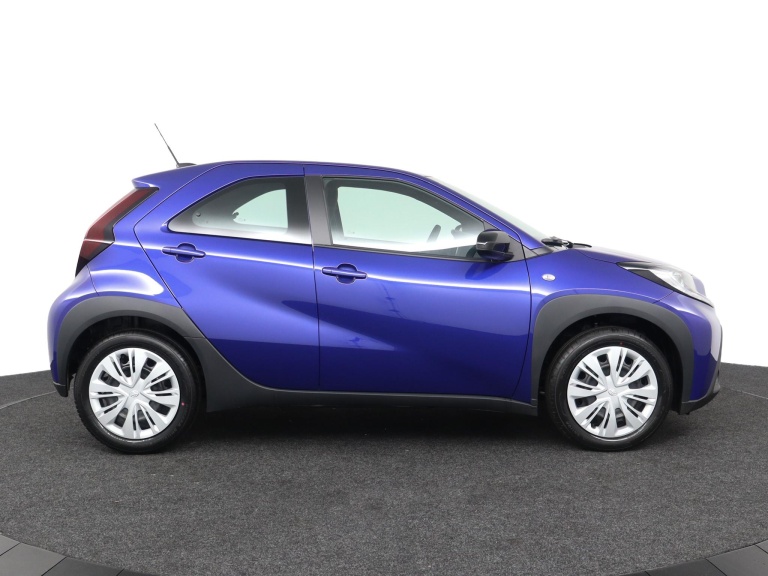 Toyota Aygo X - 1.0 VVT-i MT Play 12
