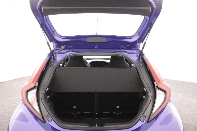 Toyota Aygo X - 1.0 VVT-i MT Play 19