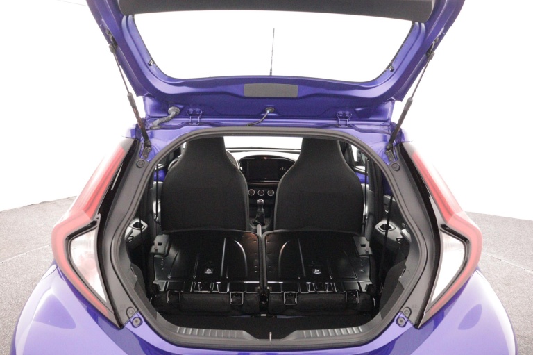 Toyota Aygo X - 1.0 VVT-i MT Play 23