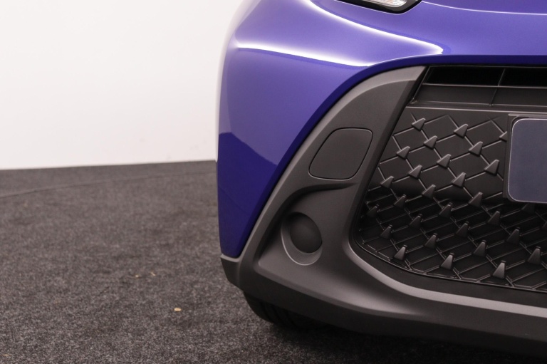 Toyota Aygo X - 1.0 VVT-i MT Play 32