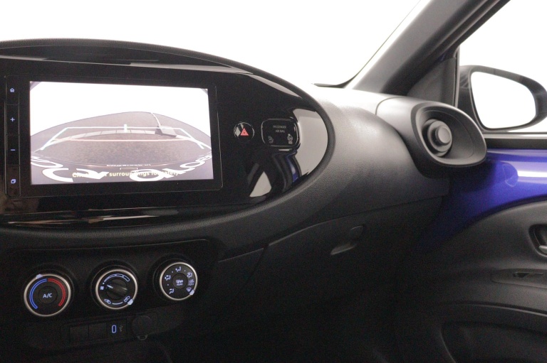 Toyota Aygo X - 1.0 VVT-i MT Play 8