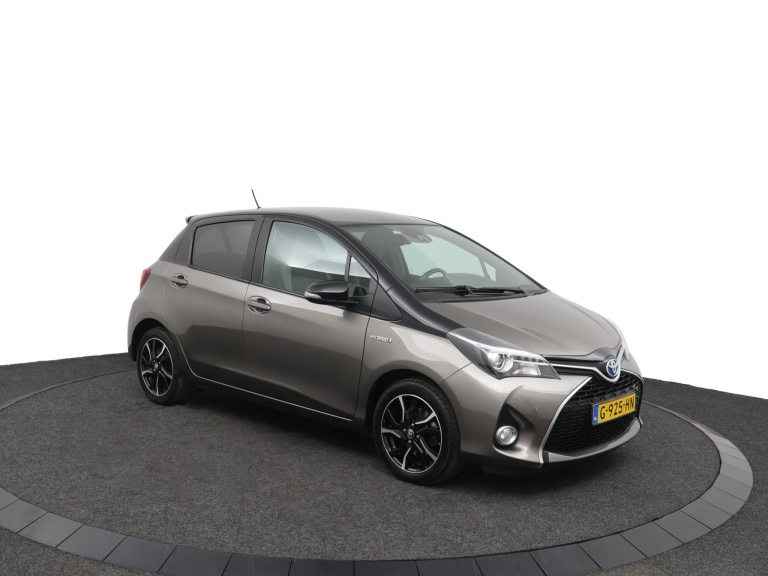 Toyota Yaris - 1.5 Hybrid Dynamic 13