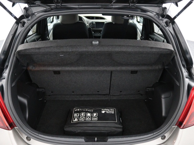 Toyota Yaris - 1.5 Hybrid Dynamic